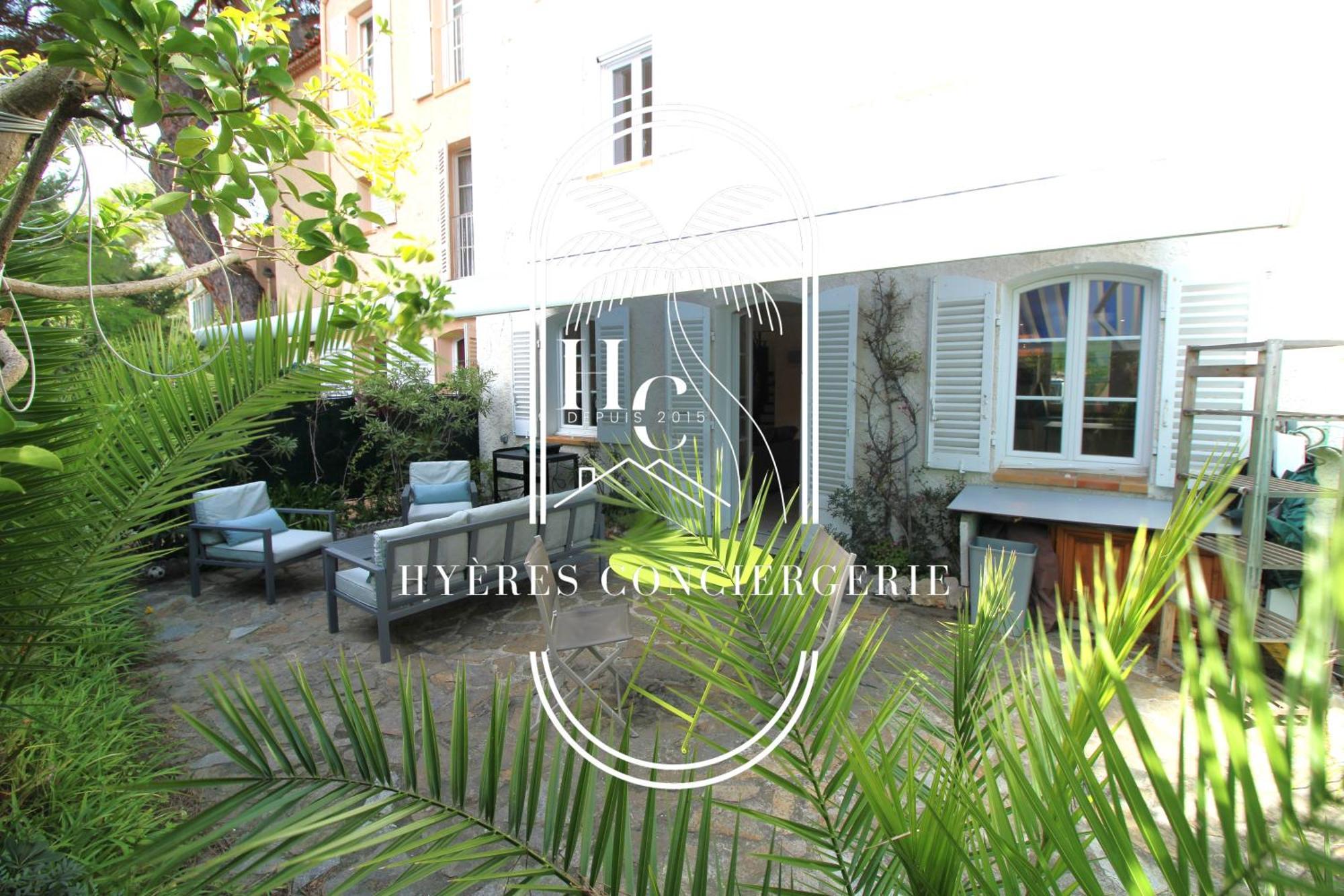 Duplex Au Coeur Du Port D'Hyeres- Plages Parking By Hc Eksteriør billede
