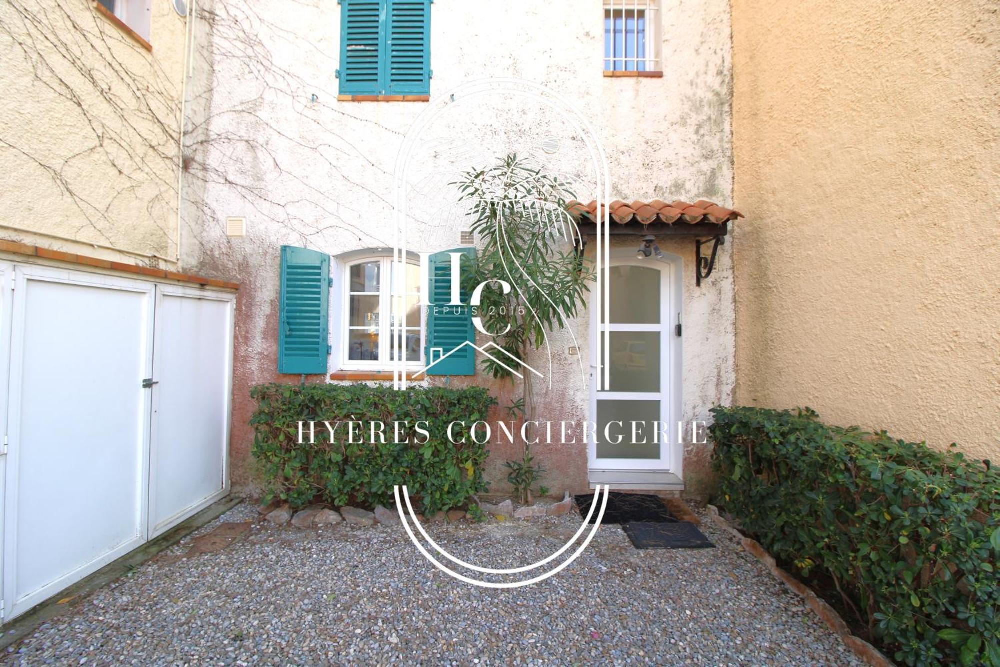 Duplex Au Coeur Du Port D'Hyeres- Plages Parking By Hc Eksteriør billede